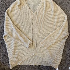 Oversized Cream Colored Sweater 🌼